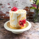 نيكد كيك فانيلا (vanilla naked cake) 