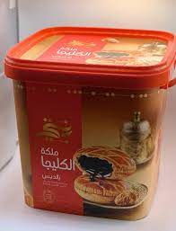 كليجا بنتي سطل كبير بالدبس